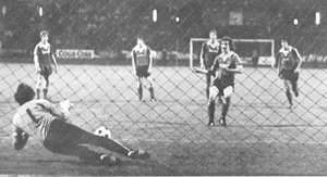 exclubberer's tweet photo. Heute vor 40 Jahren besiegte #DerClub (19.) die Stuttgarter Kickers (4.) in der 2. Liga Süd durch Tore von #Hintermaier, #Weyerich und #Heidenreich mit 3:1. #FCN https://t.co/Aba5K2iJHS