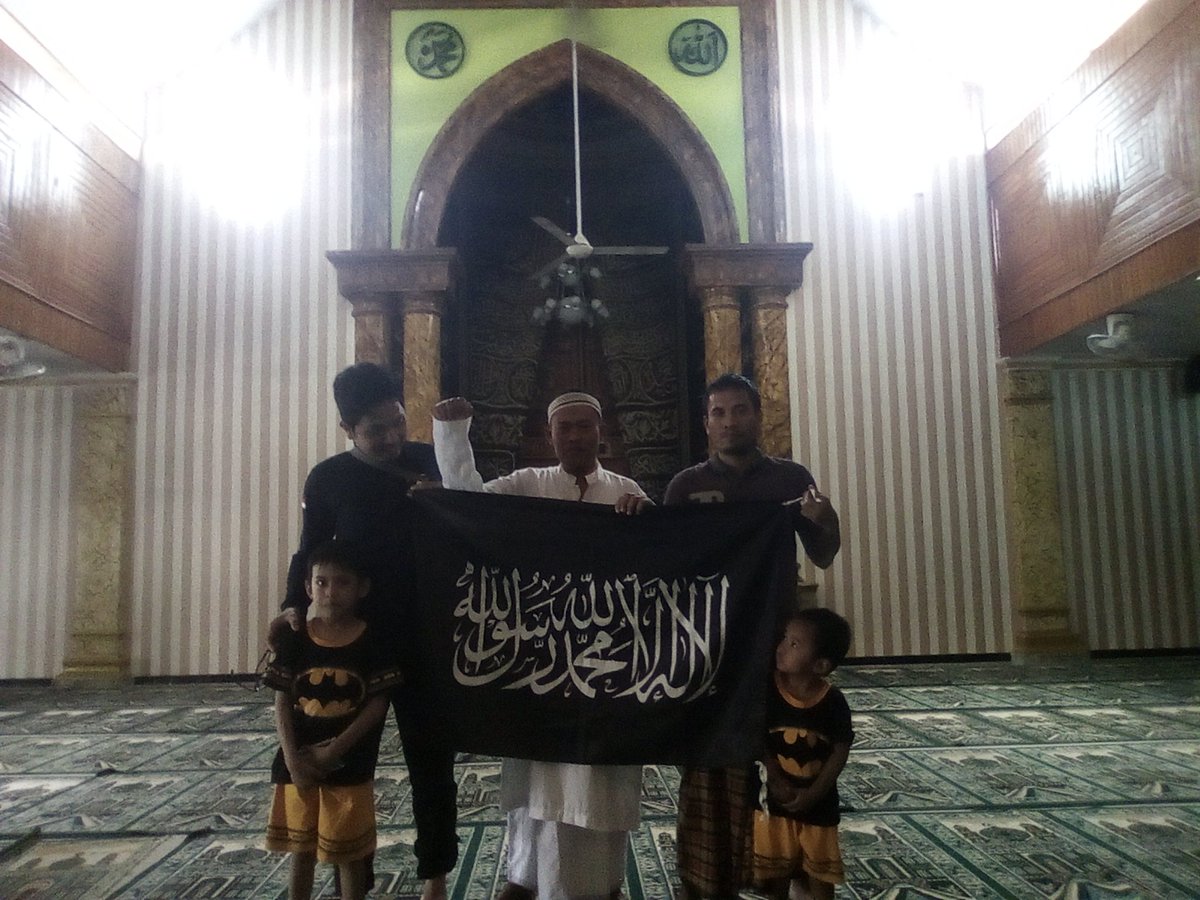 ARISSSURIPTO's tweet photo. #Muharrom1441HManado https://t.co/7HreVeIDep