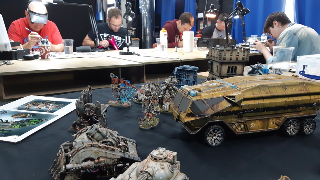 PaintedByG's tweet photo. First #PBGMasterclass in full swing! Spot of lunch then onto the really cool stuff.
#Warmongers #Necromunda #40k #AgeOfSigmar https://t.co/XcywvagLZR