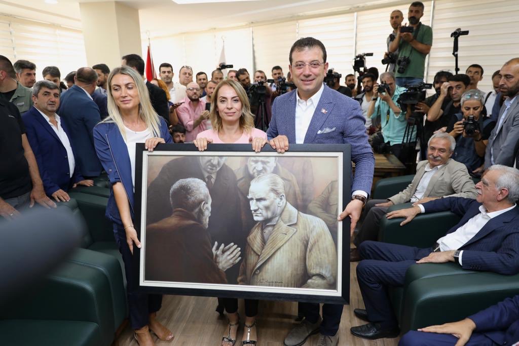 İMAMOĞLU GÖREVDEN ALINAN HDP'Lİ BAŞKANLARLA BULUŞTU