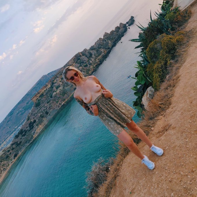 Have a nice day 🌊💋 https://t.co/GzGj9UPCoS