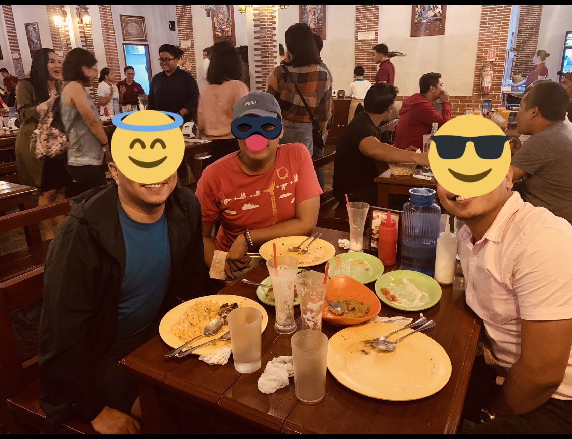 IschyrosEros's tweet photo. Having dinner and coffe with #Bloodbrothers #SylvesterPositive and #Kleng โบ๏ธ https://t.co/EO4j8JZ6Mm