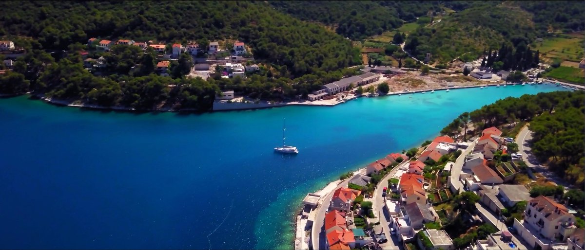 OfficialLickety's tweet photo. Croatia From The Sky. https://t.co/htmYM5JH5a 

Have a look at the video we created for our time in Croatia! It's so beautiful!

#MavicPro #DroneVideo #travelphotography #Croatia https://t.co/ioWVU9sPhS