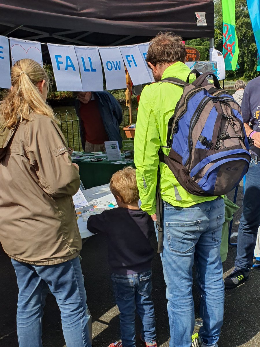 AliRIlyas's tweet photo. Successful day talking to people about #LoveFallowfield today at #FestivalofMcr and they've made so many little hearts we can put around Fallowfield as part of the #FallowfieldRocks. https://t.co/XliPGsQBEo