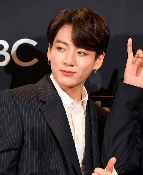 younghollywood's tweet photo. Happiest birthday to our bb Jungkook 😍🎈@BTS_twt #HappyBirthdayJungkook https://t.co/uabMdeOVB5