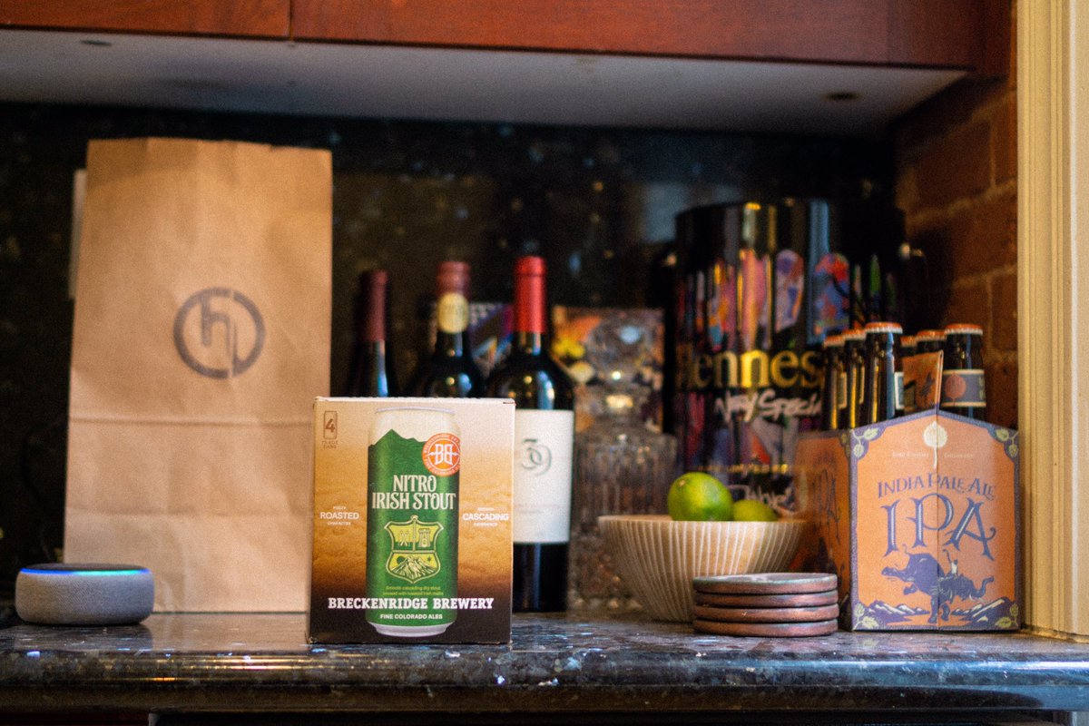 handofftech's tweet photo. No reason to battle traffic, scramble for parking, or show up empty handed. Handoff lets you do you... and yes, your beverages are on the way. 🍻
#OpenHandoff #Denver #alcoholdelivery https://t.co/Wmn6Ibqn2k