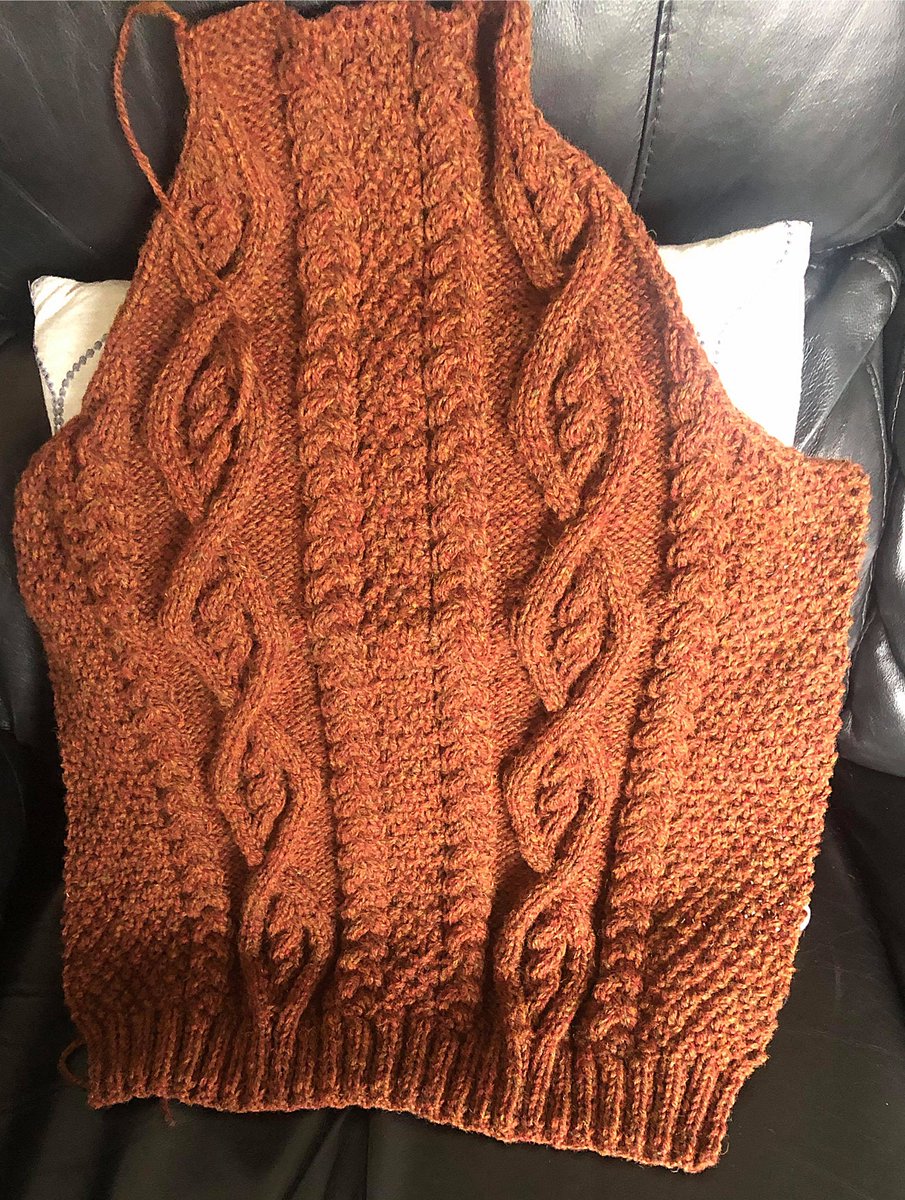 ScotKnitter's tweet photo. Custom Order - Work in Progress in Pure Scottish Aran Wool - if you want a custom hand knit visit https://t.co/h25V2aq8Wp and https://t.co/QFgxjbB31L - happy to knit for you!
#wool #jumpers #sweaters #madetoorder #AranWool #Crafterday https://t.co/TYvfAKCHoL