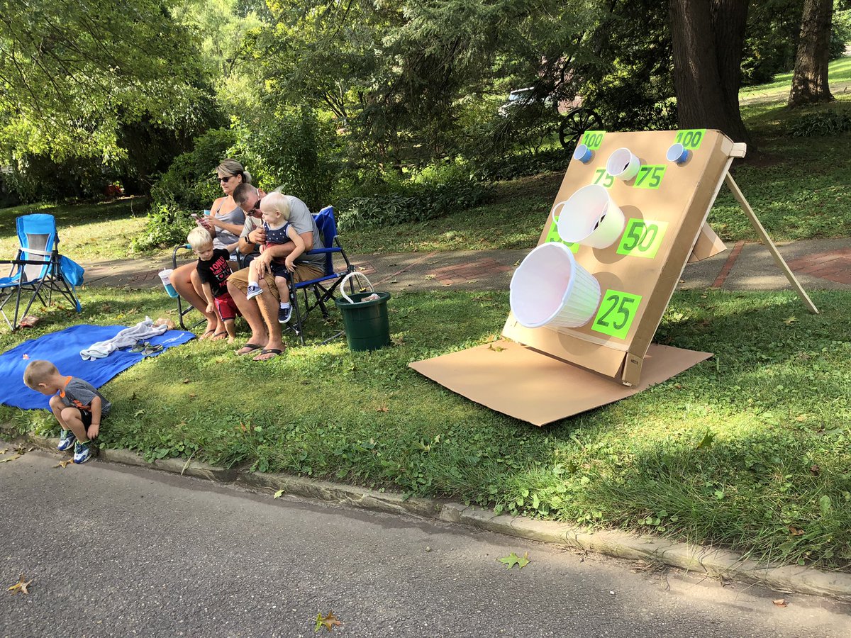 caseyp424's tweet photo. My family googled cheat codes to parades, and this is what came up. 
#candycatcher https://t.co/92NLnJ3LVB