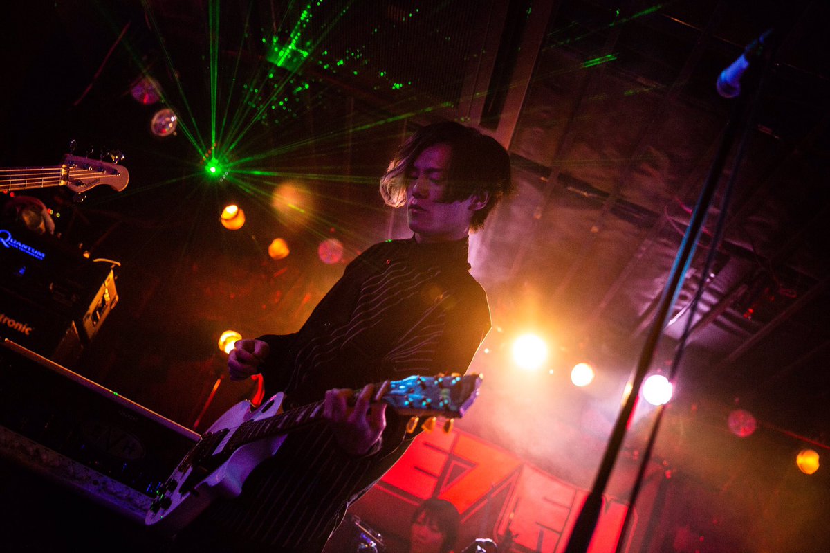 THREEOUT_Naoto's tweet image. 2019.08.31
新栄RADSEVENありがとう！

新曲PRIDE早くもっと沢山の方々へ聞いてもらいたい。最高の一曲だ。

すごく音楽的にも人間的にも今日は上がった一日だった。新しい仲間が出来ました。イベンターさん、THE SIXTH LIE本当にありがとう！
photo @uy_okura 
#TLDK
#THREEOUT
#OATHS
#THESIXTHLIE