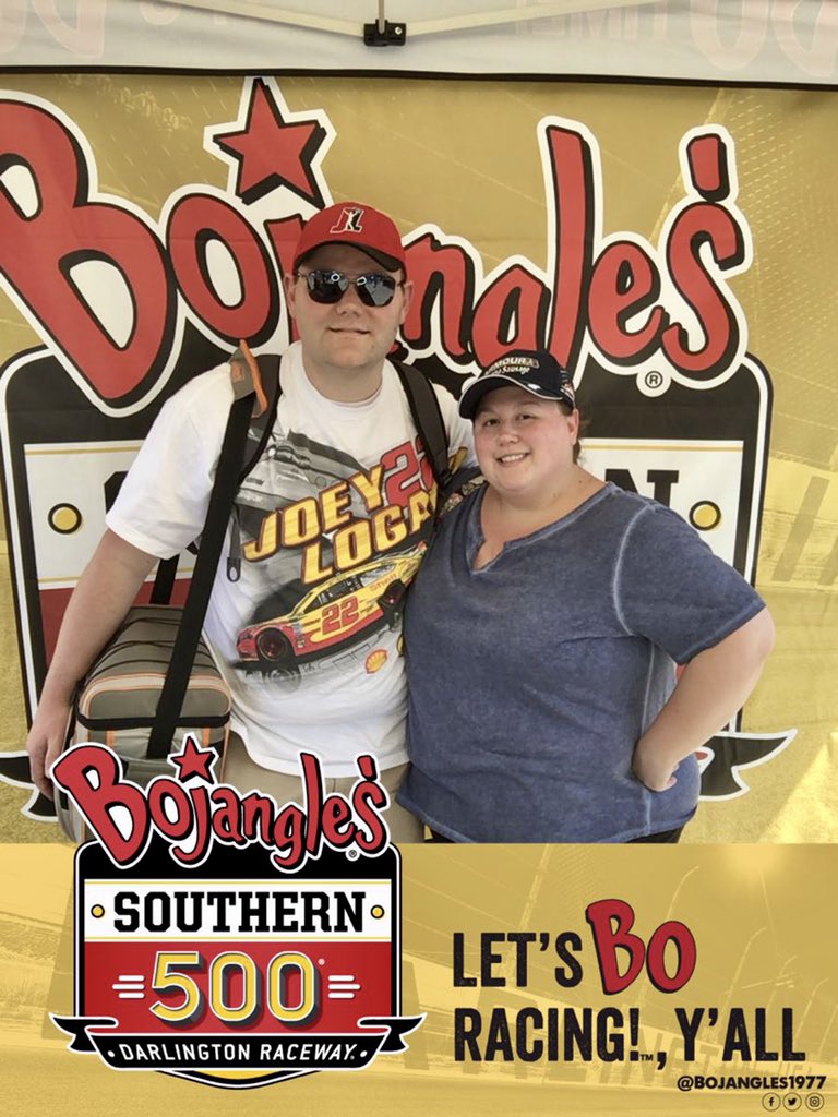 alishabgp's tweet photo. @Bojangles1977 We made it Darlington and IT’S BO TIME! #LetsBoRacing #Southern500 @TooToughToTame 🏁🏁🏁 @tylergpuckett https://t.co/RNhvYlXX8q