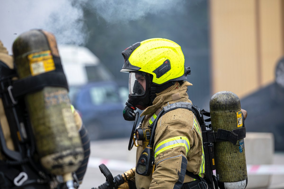 WMFSImages's tweet image. 2/2 Great turnout at @WalsallFire open day @WestMidsFire...JK