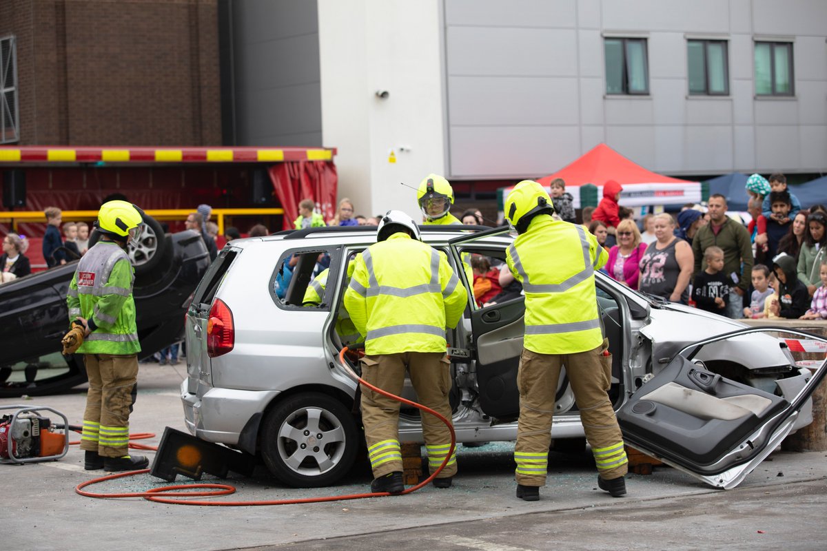WMFSImages's tweet image. 2/2 Great turnout at @WalsallFire open day @WestMidsFire...JK