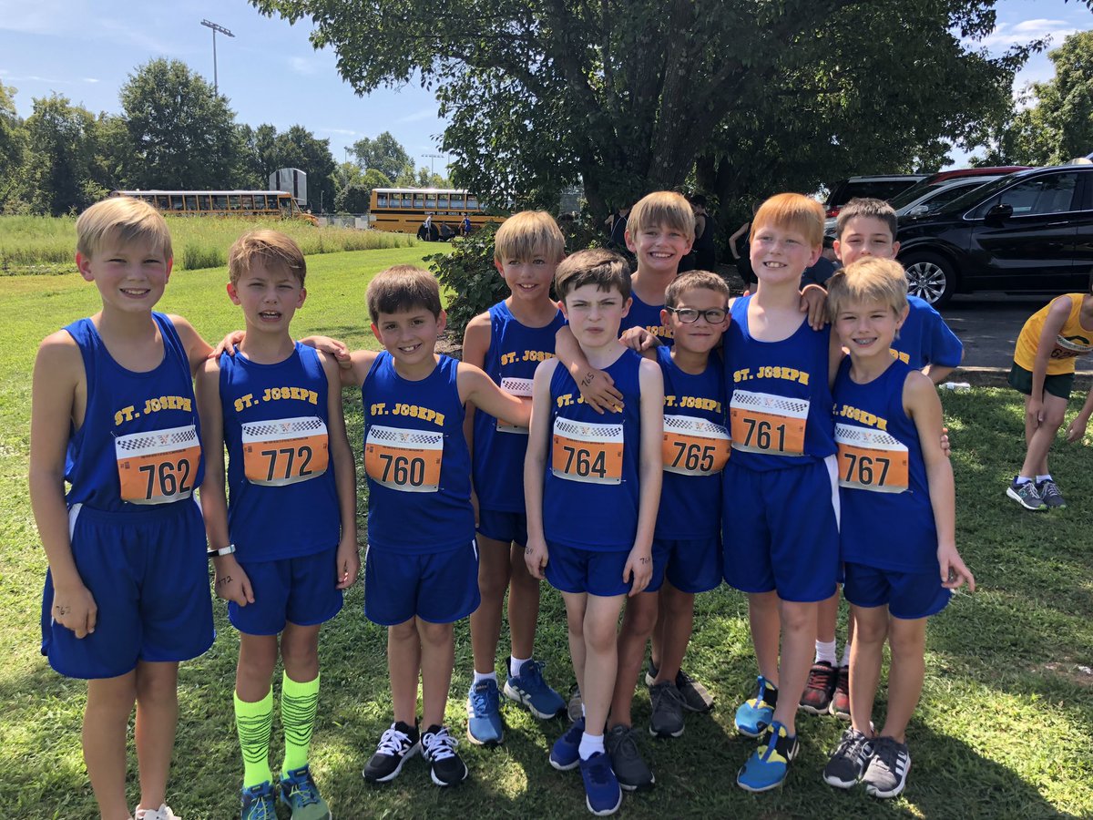 sjsxc's tweet photo. Elem boys ready to run https://t.co/Jql3StWF3o