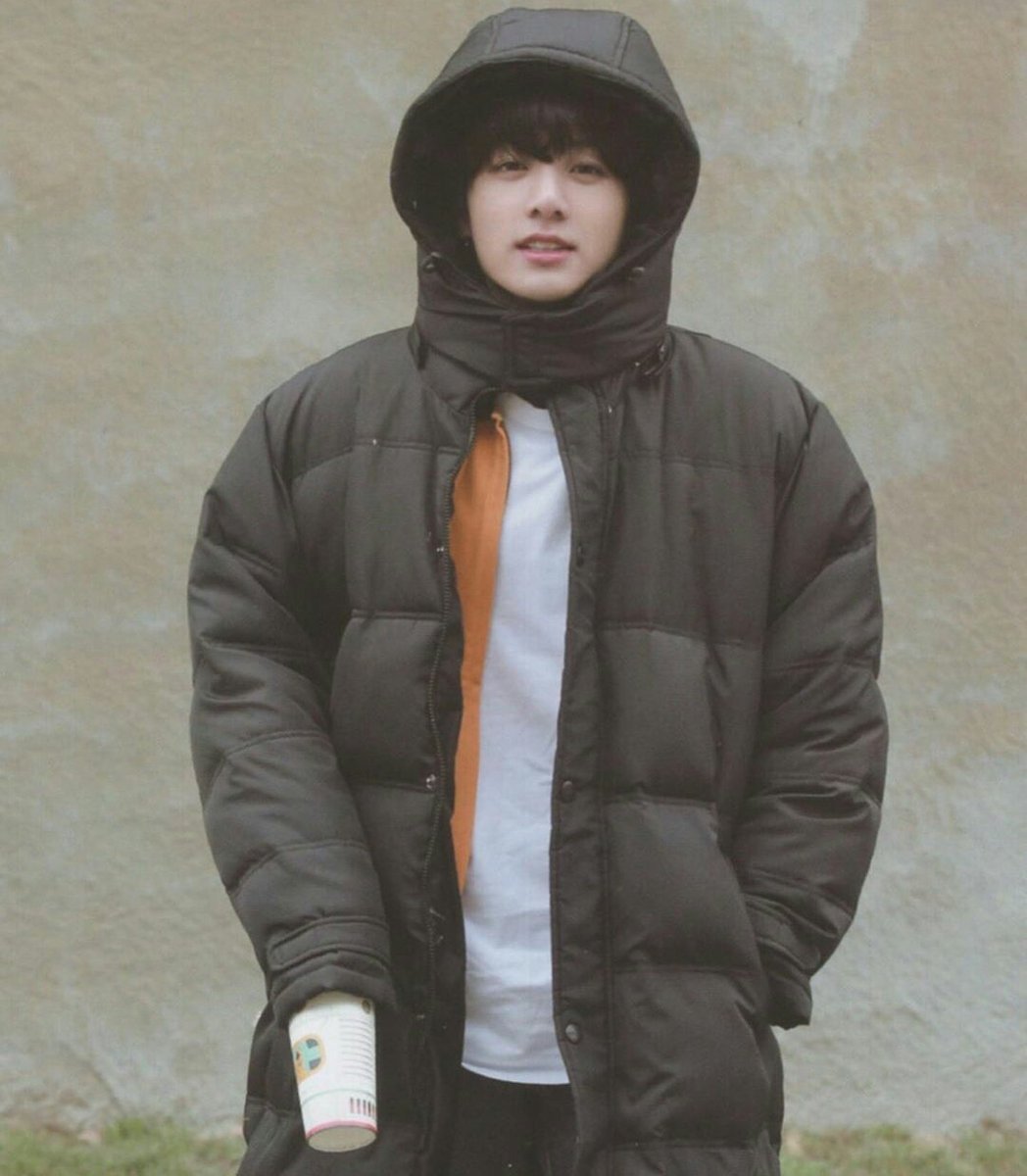 han_kania's tweet photo. Seangil chukka hamnida uri jungkookie🎉🎉🎉 Semoga semakin sukses ya. We purple you 💜💜💜

#SchJeonJungkook
#JUNGKOOKBIRTHDAY2019 
#GoldenJungkookDay https://t.co/yzV4Q9Zujb
