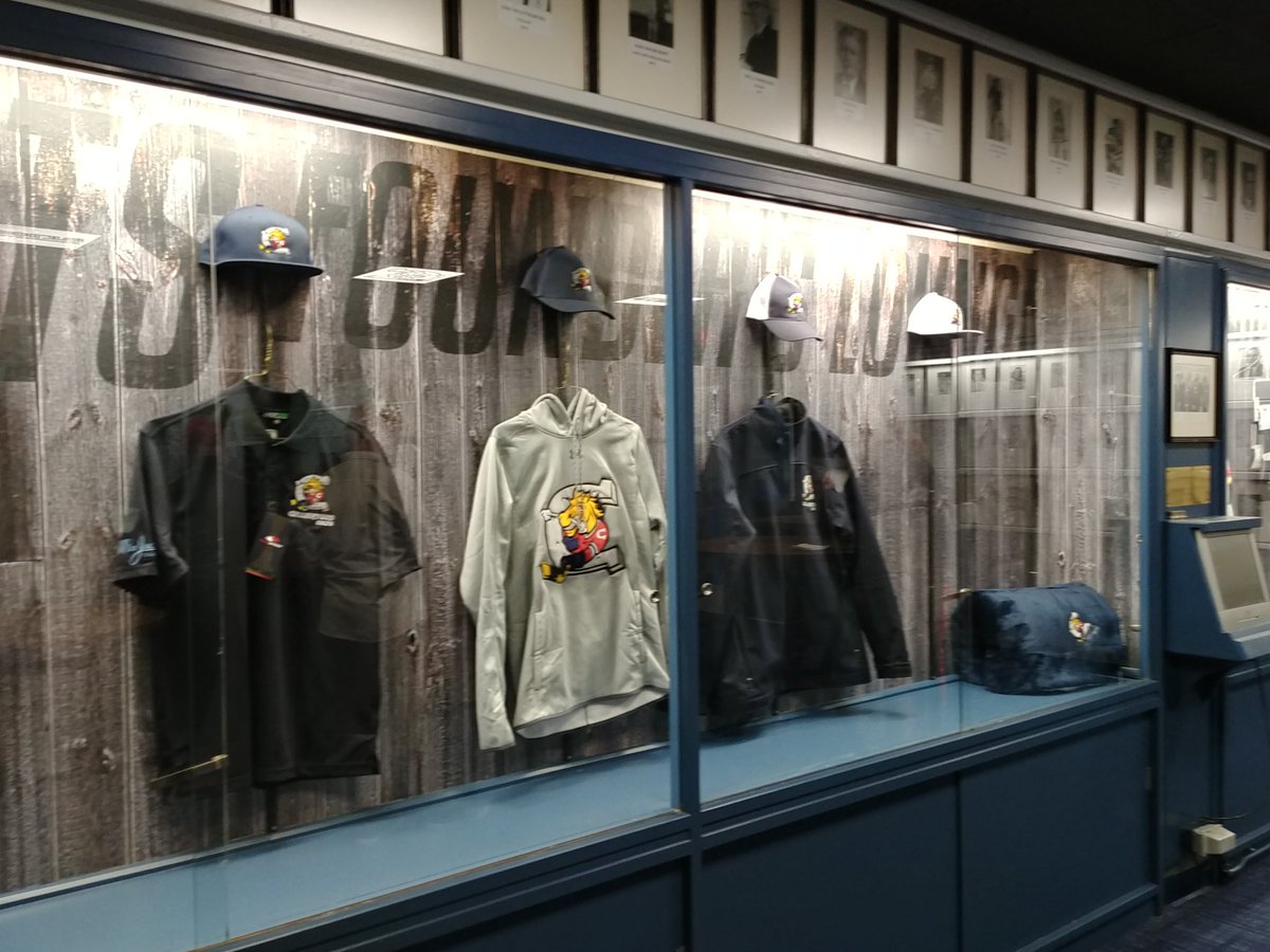 Leehads's tweet photo. Heading to Trotts in Collingwood to get some @Collingwoodcolt gear! The displays upstairs had some sweet merch on display. West was inspired by the game last night, so we signed him up for his first hockey season this morning! #5 #almost6 #hockey #canadian #canadianlife https://t.co/fhvqpwvzZo