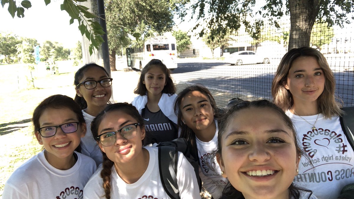 Un dos tres puro ysleta🏃🏽‍♀️❤️#loboinvitational @YsletaC
