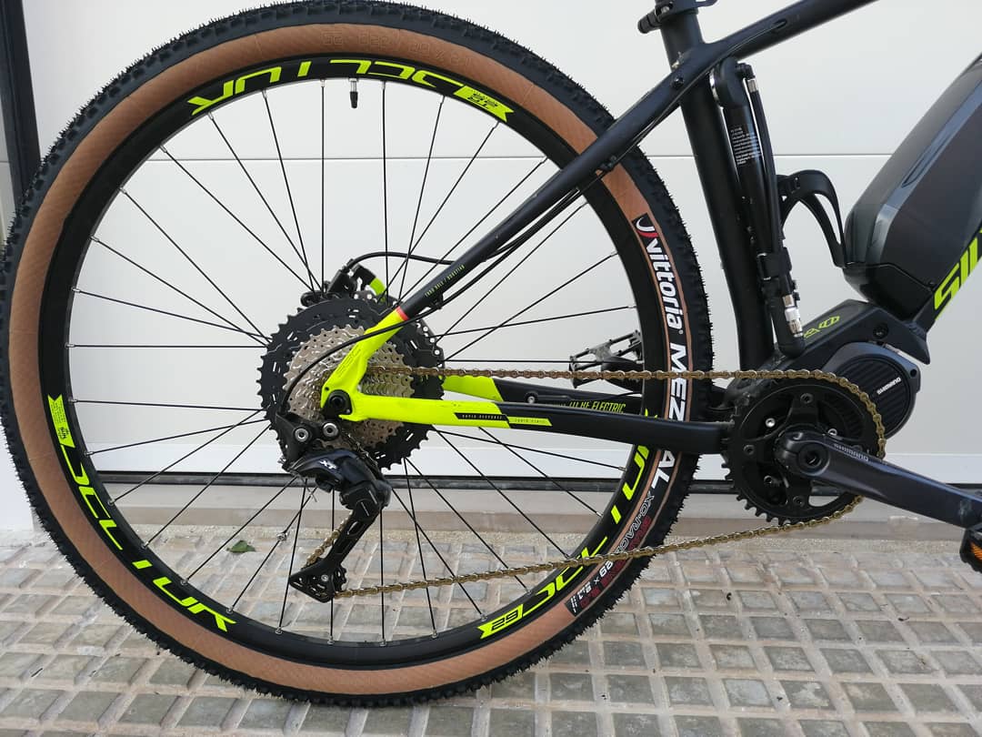 silverbackspain's tweet photo. Otra Silverback S Electro Comp rodando por Córdoba, nuestro fiel cliente José, de una Superspeed se pasa a las E-Bike. @SilverbackBikes

#silverbackespaña #SilverbackSpain #borntobeelectric #SilverbackBikes #selectrocomp #mtb #grafeno #lovemtb #cordoba https://t.co/PJyT6PiJvY