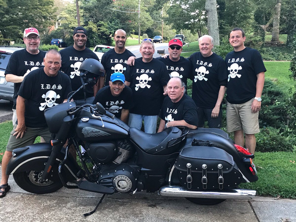 michaelvsmith's tweet photo. It’s the first Saturday of college football and that can only mean thing... these guys! #LaborDayGridironSociety #LDGS #longmaywegather https://t.co/wuXFHMgLY6
