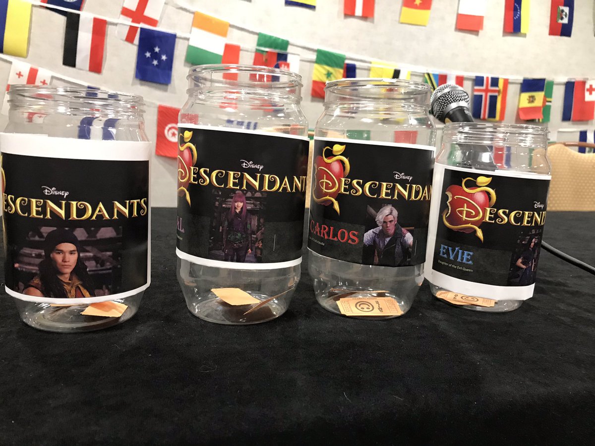 DConKT's tweet image. Let’s support the 2019 @DragonCon Charity by voting for your Fav @descendents VK votes are 2 for $1 #DragonCon2019 #charity