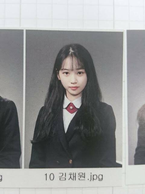 민서 チェウォンさんの卒アル写真可愛すぎて思わず声上げたわ そのままやん T Co Tdw33d6zyc Twitter