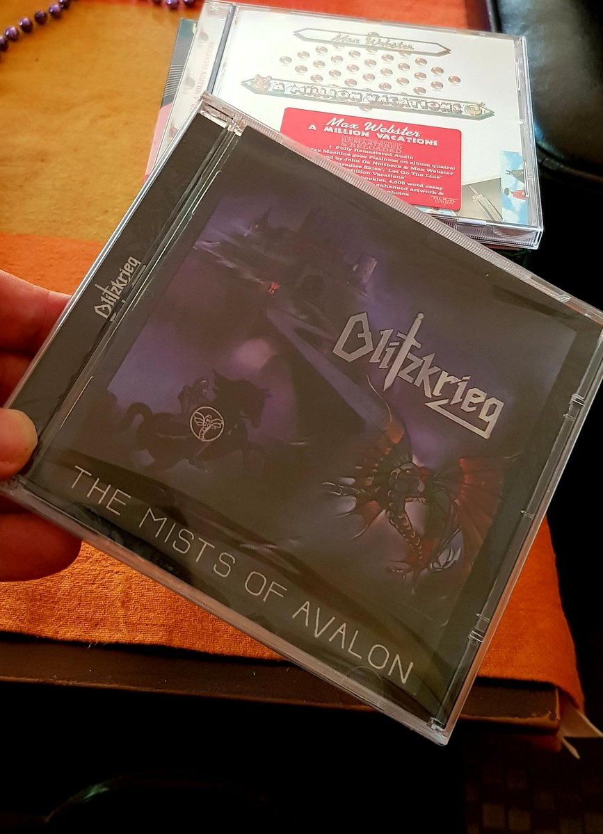 garnier_olivier's tweet photo. Yes !! This one just arrived today directly from #CultMetalClassics #SonicAge
#Blitzkrieg "The Mists of Avalon" (1998) 2019 brand new re-issue limited to 500 units
#HEAVYMETAL #NWOBHM
#collection https://t.co/lNsefmFUHY