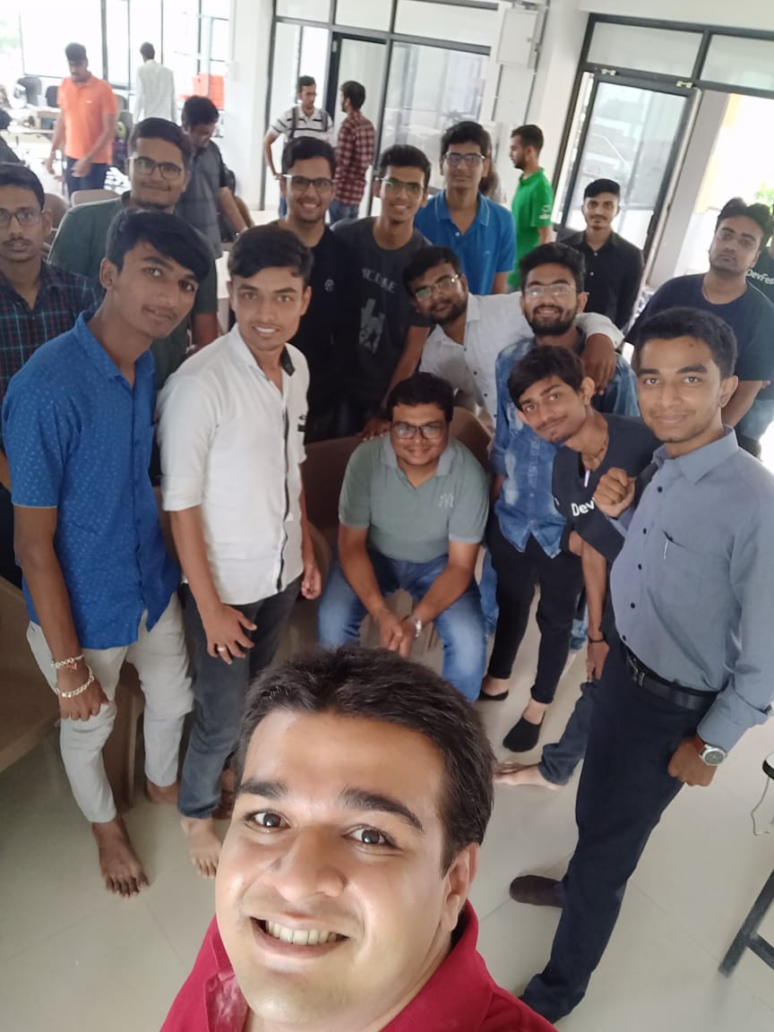 manthan_ladva's tweet photo. It's way lovely meeting you guys ..
Thanks for your valuable time. ❤️

 #machinelearning
#deeplearning
#convolutionalneuralnetwork
#deepneuralnetworks

@GDG_Gandhinagar @GoogleDevsIN @gdg
@piedcipher https://t.co/644GXKdBvL