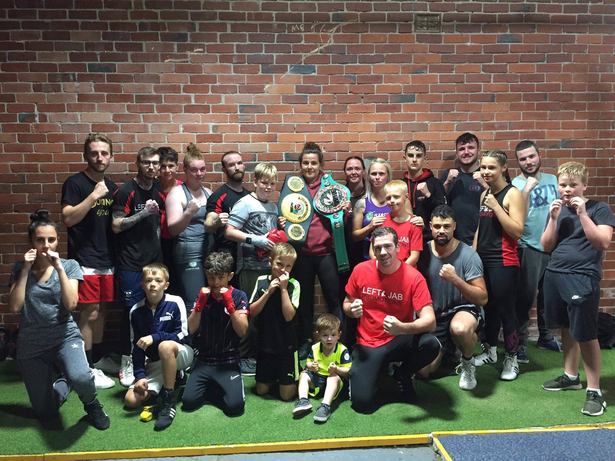 ***SPECIAL GUEST COACH*** 

Big thanks to Chantelle Cameron for coming and coaching at @left jab boxing today 

Great opportunity to be coached by IBO world Champion &amp; WBC Silver champion. Everyone got some 121 time and learnt loads. 

Looking forward to having you back up on...
