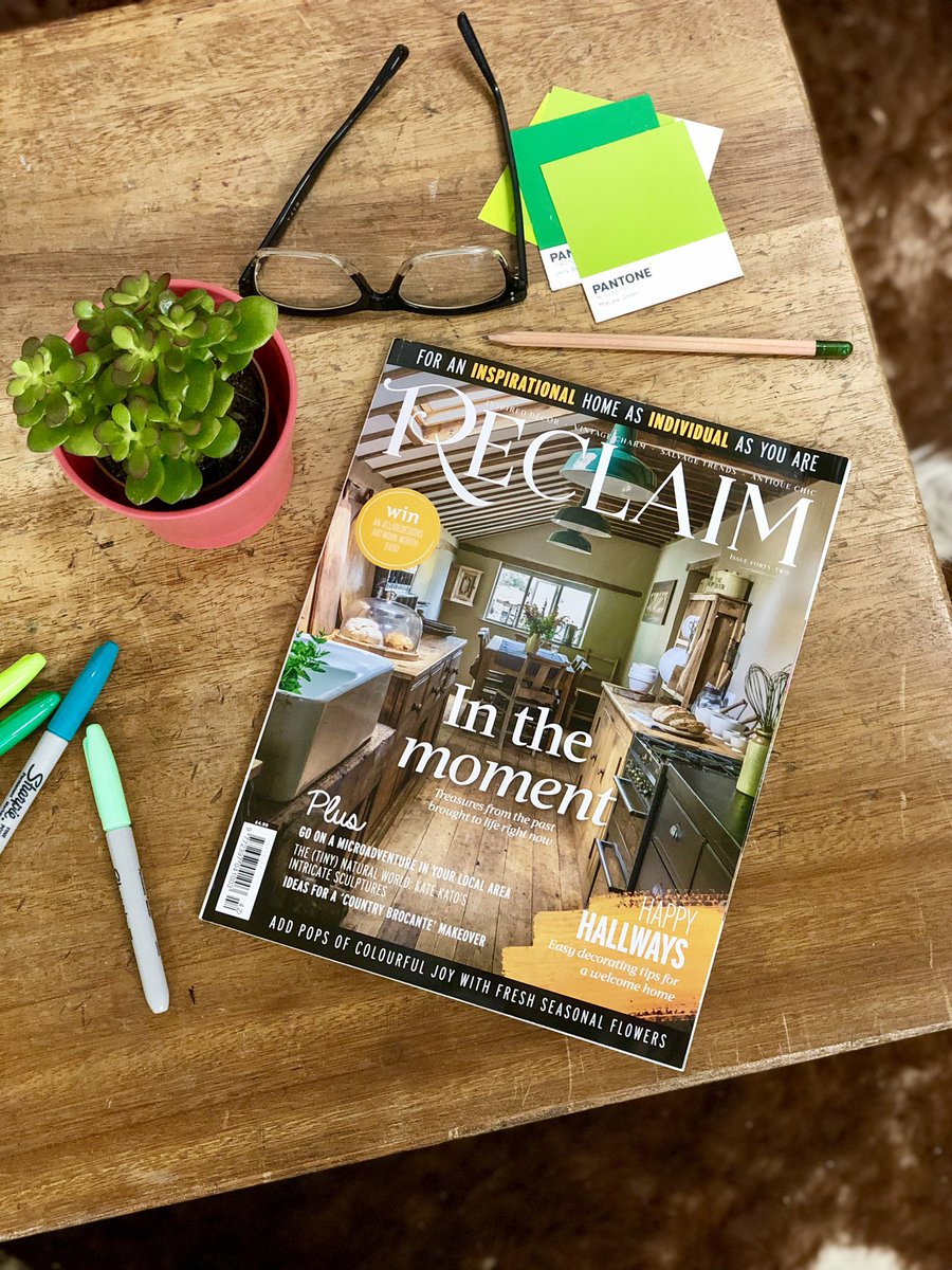 relovedsimion's tweet photo. Have you picked up the latest copy of @RECLAIMmagazine yet? In my column this month read all about the challenges of upholstering the iconic Egg chair. Also available to download from @Pocketmags #reclaimmagazine #simionhawtinsmith #moneyfornothing https://t.co/sKibblWr9z