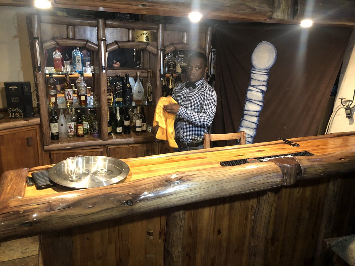 ChristelleMcC's tweet photo. Barman on duty! #48HFPCPT https://t.co/jLnvhxXuSc