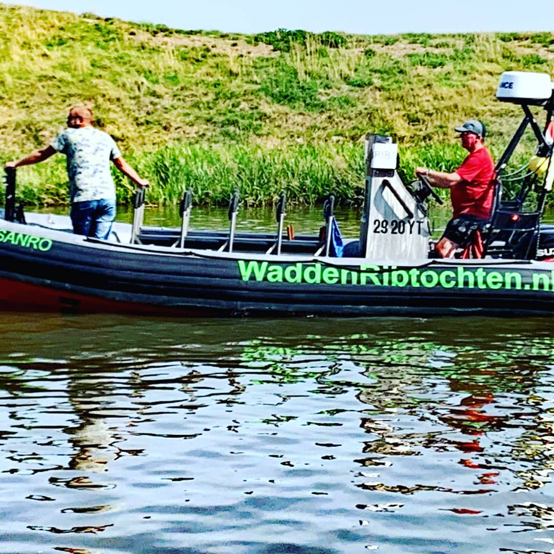 RobUbels's tweet photo. Wij steunen #groningenswimchallenge ❤️ Jullie ook? Het is nooit te laat om te doneren. #doneren #zwemmers #goeddoelsteunen Bedankt Jan Vermeulen voor eerdere jaren als schipper en bedankt Martin Bakker dat je het over hebt genomen. 👍 https://t.co/rJ8N2hyf5D