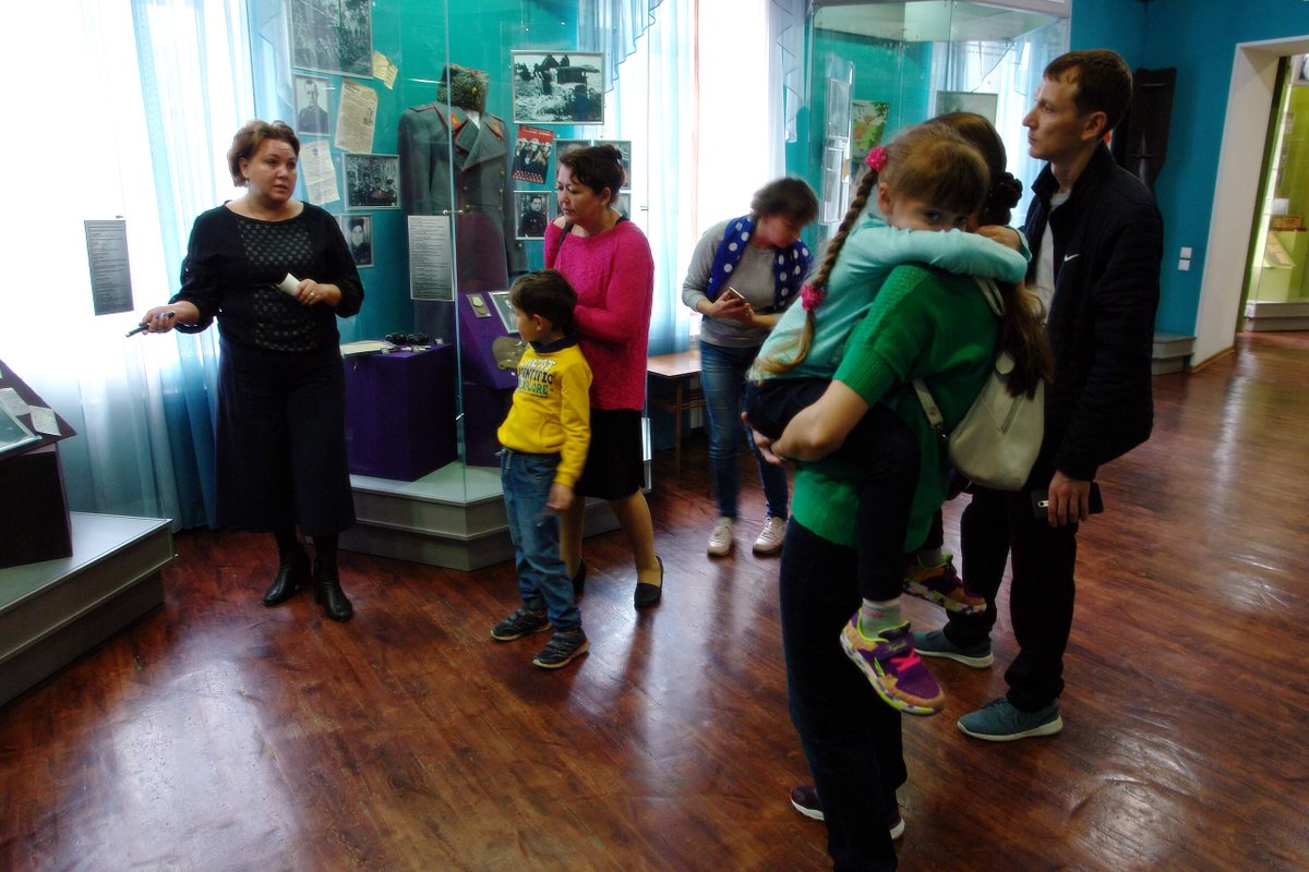 Сегодня МКВСО стал участником «III Экскурсионного флешмоба»! В музе прошла увлекательная экскурсия «Навечно в памяти». Гости узнали об основных битвах ВОВ, об омичах, которые принимали в ней участие и о том, как жил в это время наш город и помогал фронту в тылу.