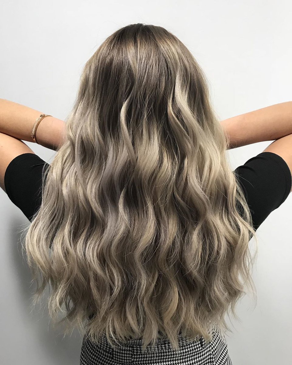 toniandguyworld's tweet photo. In celebration of all things blonde, today's all about this freehand colour by TONI&GUY Shoreditch using @lorealprouk. Get the look at your nearest salon: https://t.co/hHXYadRzyI #BEYOURBESTBLONDE #tonandguy #ColourMenu #balayage https://t.co/BtPegxvdBP