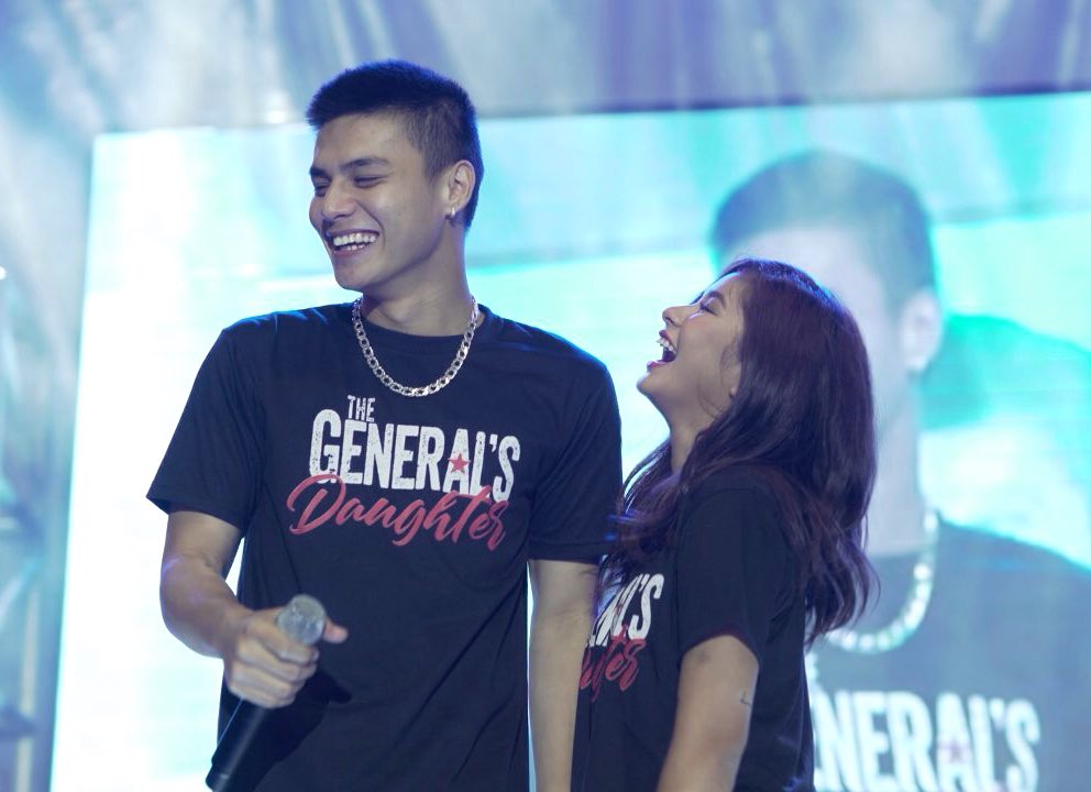 laugh together, stay together
