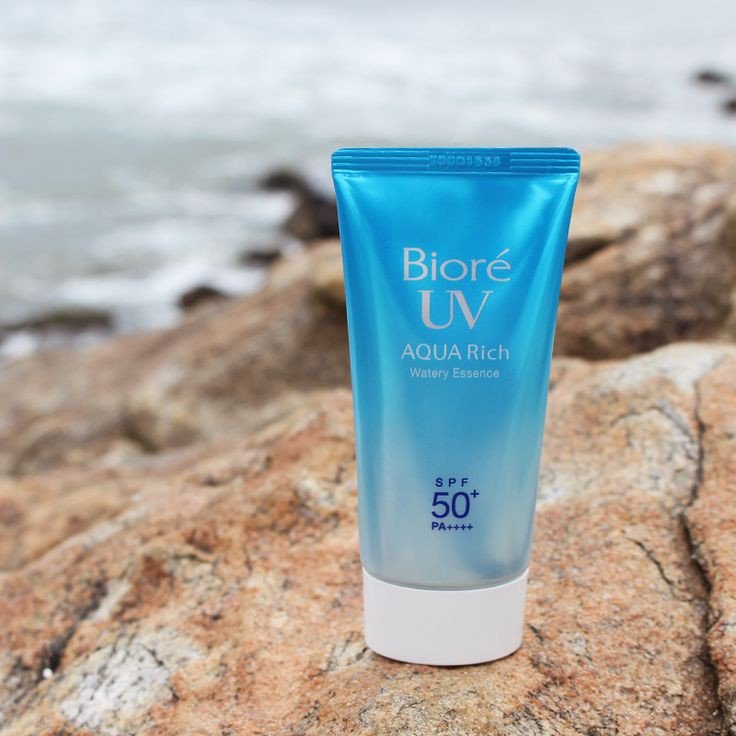 Спф голубой. Biore солнцезащитный флюид aqua rich spf50. biore uv aqua rich spf 50 pa+++. спф sunkiller. sunkiller perfect water essence spf 50.
