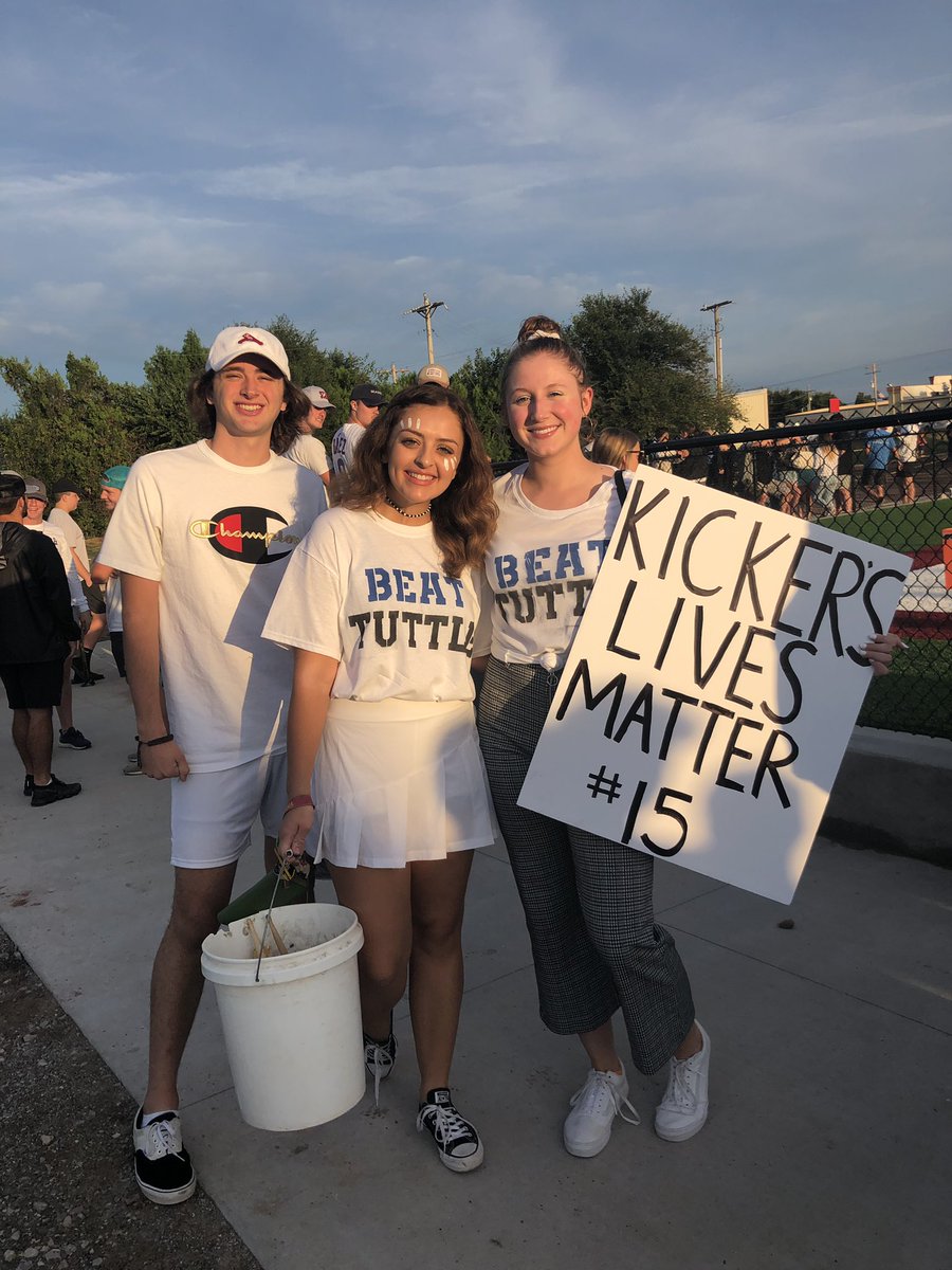 NHS students showing their school spirit! #whiteout It’s what families do! 🏁💙🏁