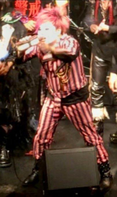 白飛びの白塗りのTwitterイラスト検索結果。