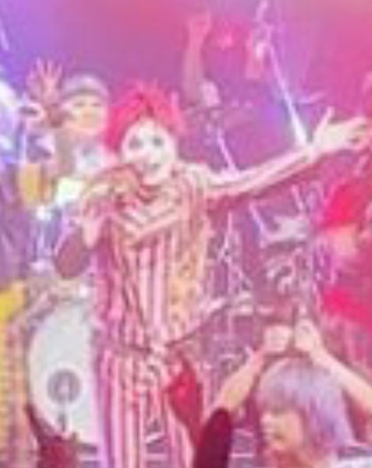 白飛びの白塗りのTwitterイラスト検索結果。