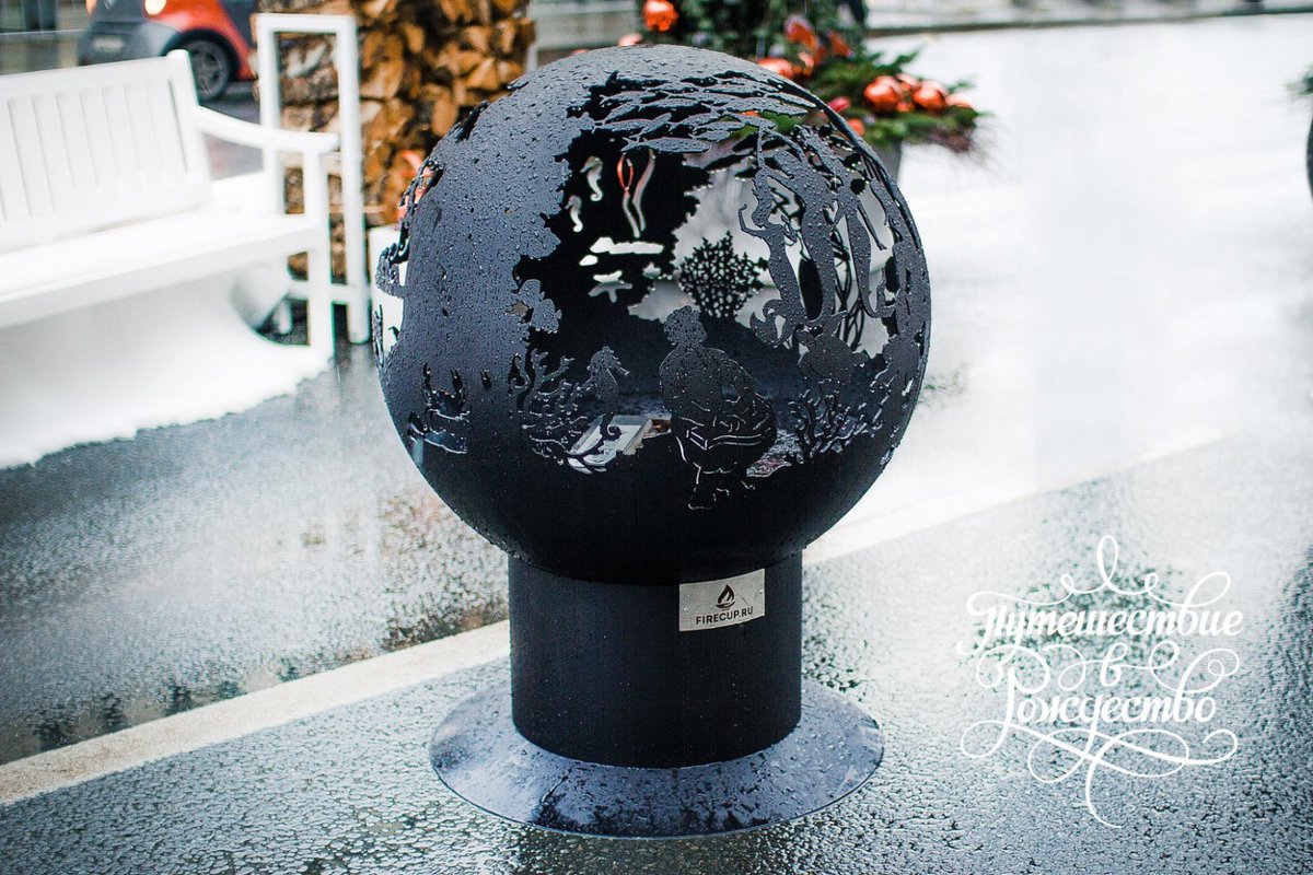 fineartshippers's tweet photo. Outdoor #fire pits may come in many styles and looks, but those created by the #Moscow-based company #Firecup stand out from the crowd. They are not just beautiful and functional – they are #art masterpieces that can add excitement to any #garden! https://t.co/QcPSUuSRuD