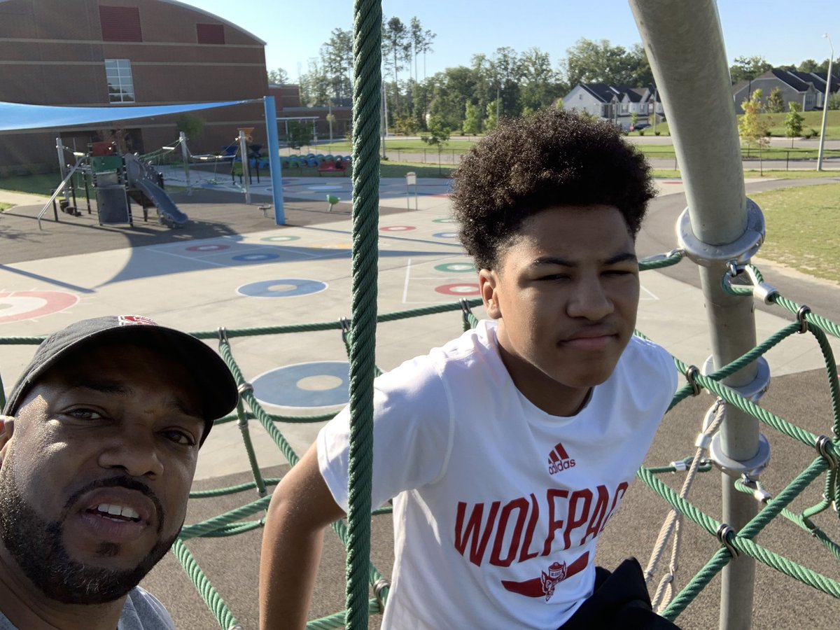RaymondMackJr's tweet photo. Meet him where he wants to meet. Early morning walk &amp; talk. #ElevatedConversation #FatherSonTime https://t.co/egoxb8xa8T
