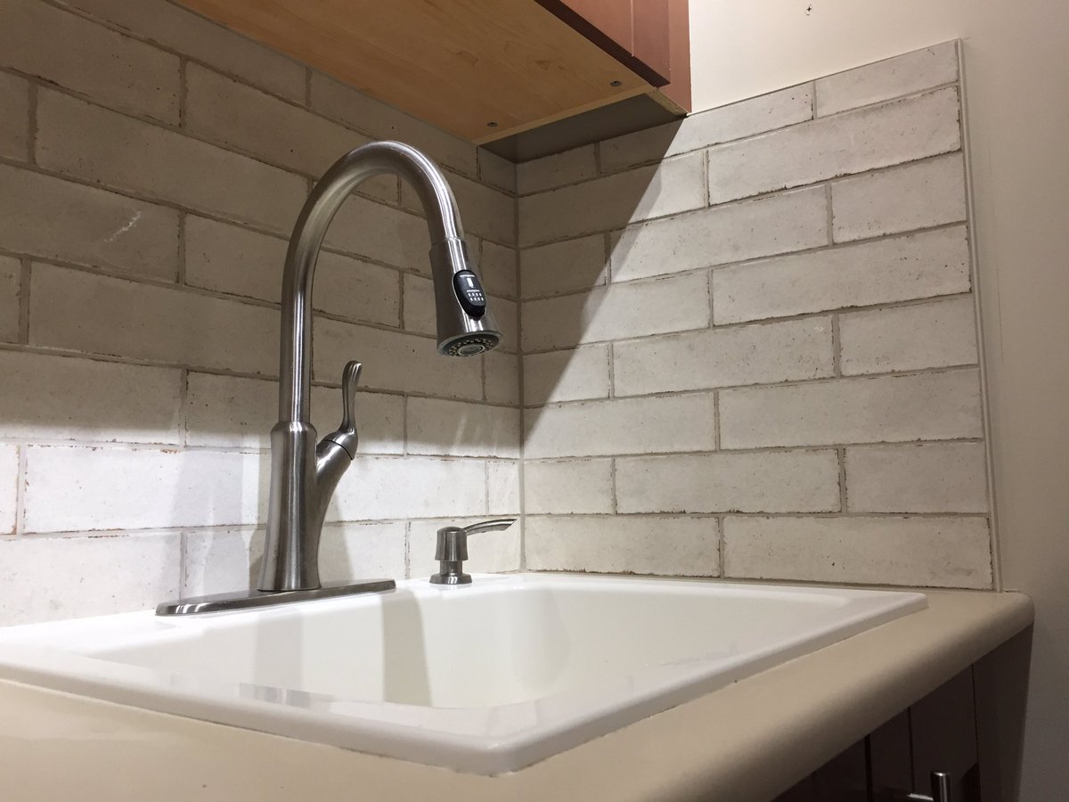 DonofallTrade's tweet photo. Have a question about your kitchen back-splash project? Get in touch with us! Call Don of All Trades Professional Home Maintenance Services at: 905-259-5249 or click https://t.co/f5jHzHD3IT to book your complimentary in-home consultation in #Durham #Region today! https://t.co/0zehCrv6hf