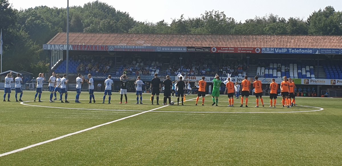 Vandaag weer voor omroep Flevoland op pad. Wedstrijd SV Urk RKAV Volendam