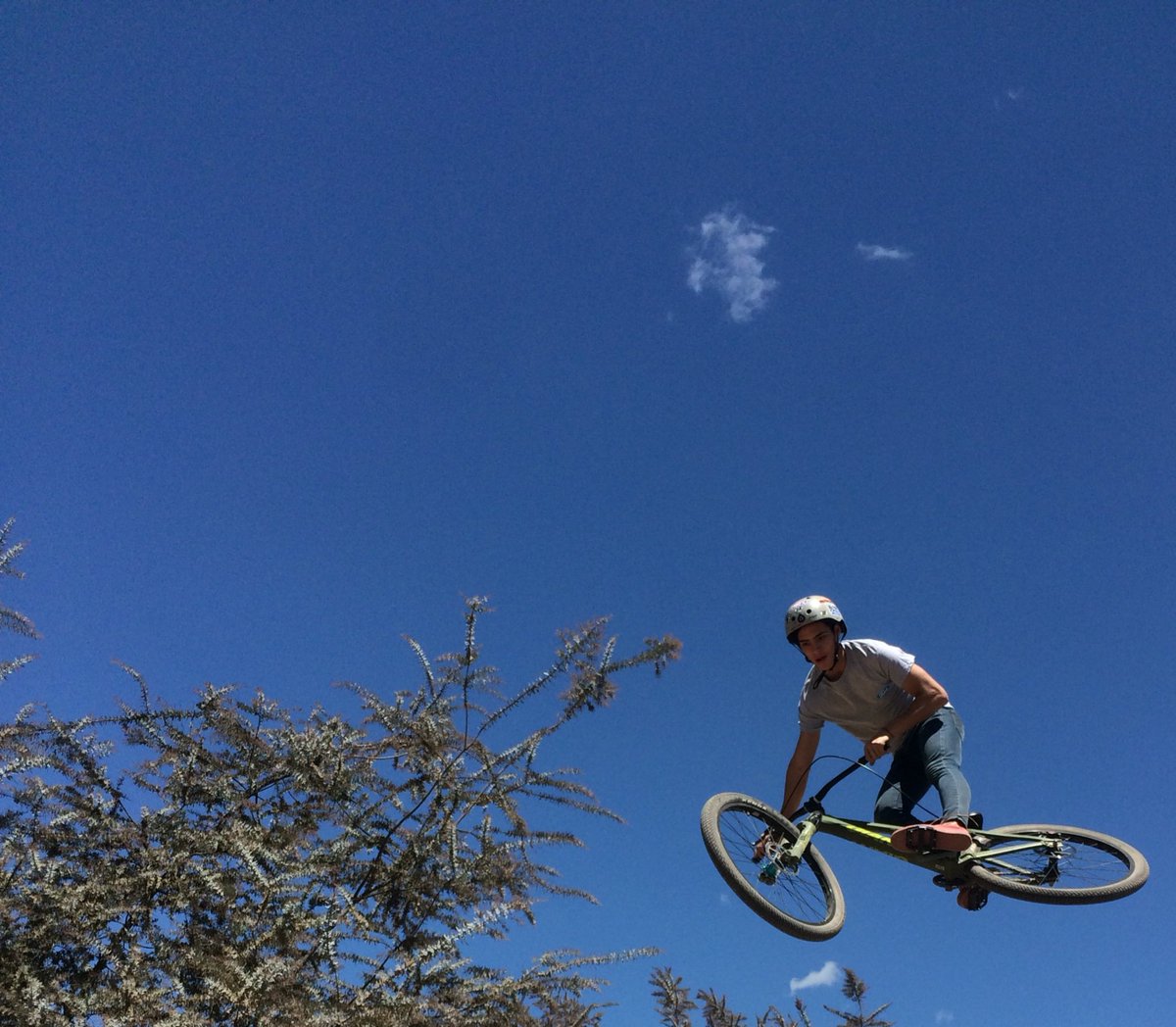 rodarbike's tweet image. #volando #rodando
🚲
Momentos @rodarbike @bikelandec
🚲
🚲
🚲
#bikeflow #bmx #bmxdirt #bmxlifestyle #bmxstyle #bmxisfun #bmxphotography #pumptrack #pumptracknation #bike #bikeland #bicicleta #bici #bicicletas #bikeland