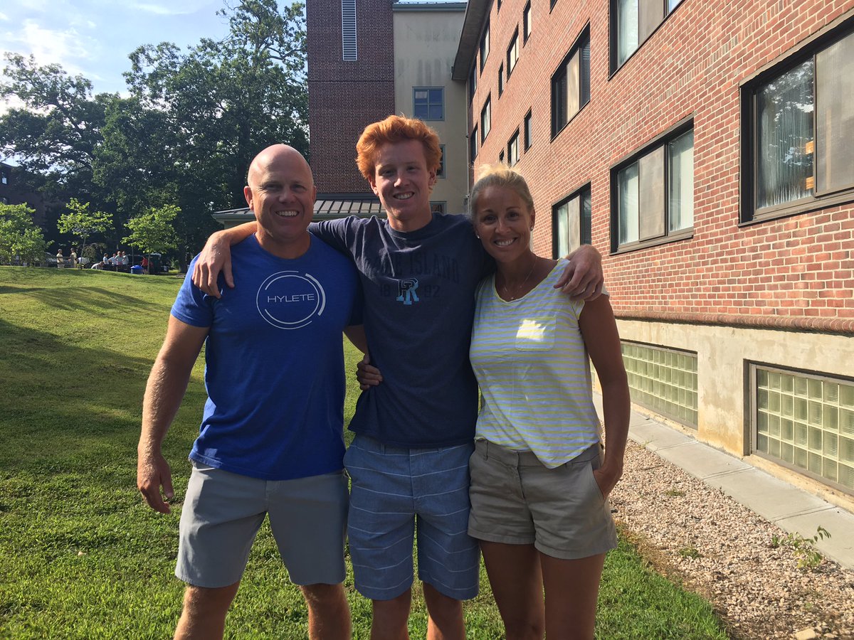 DeanLibutti's tweet photo. All in the Rhody Family - Welcome Harry β23 and welcome back grads Eric and Kengy (Gardiner) Bell - both class of β92. @universityofri #URIMovein https://t.co/Y62lJVxvuF