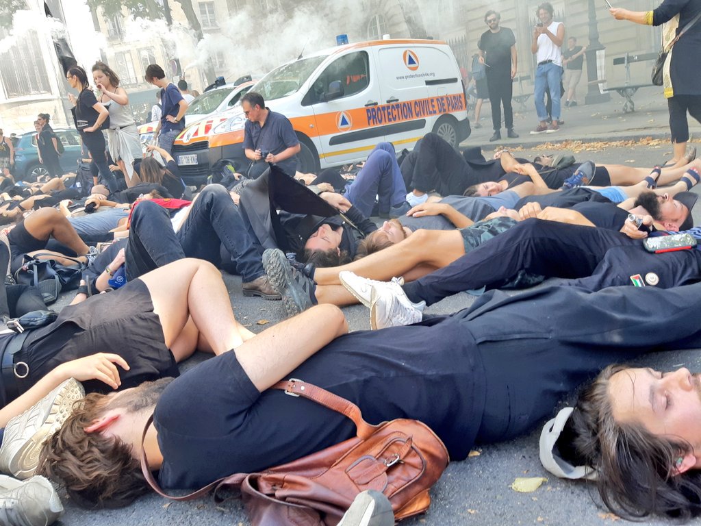 Place publique Paris tweet media
