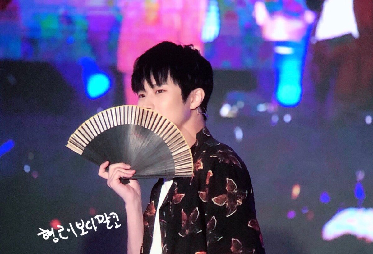 M_than_H's tweet photo. 190831 DDP 늦은밤 콘서트 프리뷰

오랜만에 봐서 너무 반가웠어 💕💕

#열혈남아 #HBY 
#마르코 #marco #이형근 https://t.co/sg4kFJGKVx