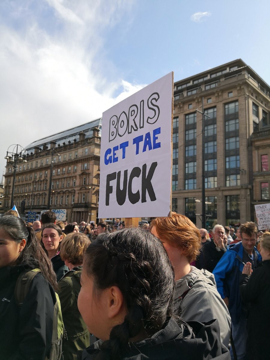 Slight diffence in London vs Glasgow protests...

#StopTheCoup