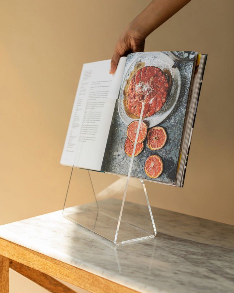 This Cookbook Holder makes us actually want to #cook something 🍳😆what's your #favorite #recipe?