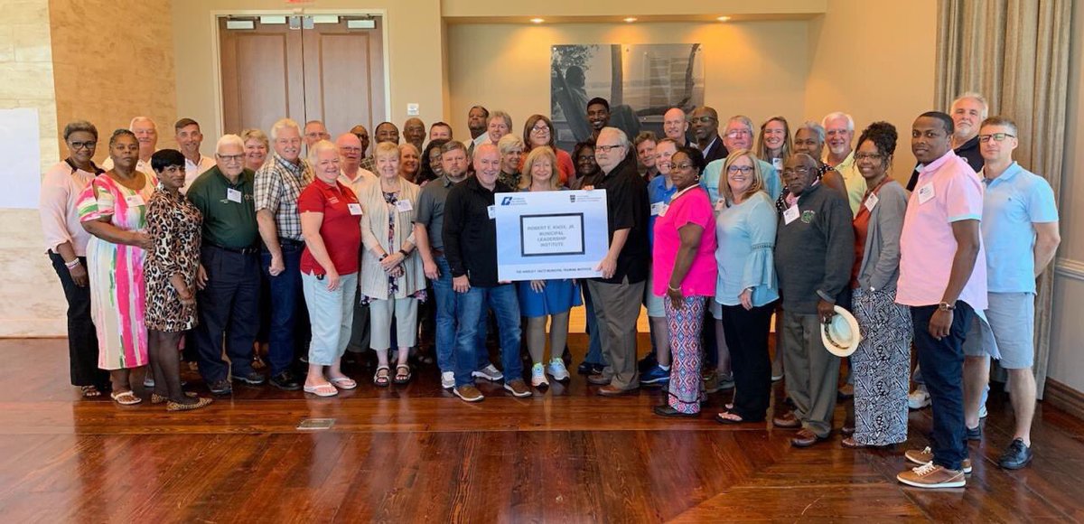 ewilson4forsyth's tweet photo. Proud to complete the Georgia Municipal Association Robert E. Knox, Jr Municipal Leadership Institute yesterday alongside these dedicated municipal leaders from across Georgia.
It was a great learning experience. https://t.co/CEN1zk6F3P