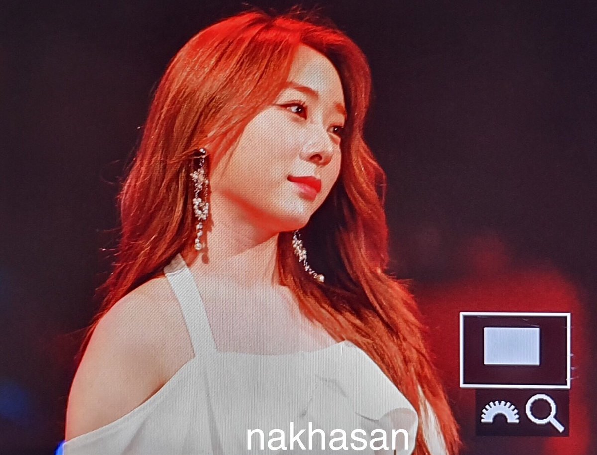 nakhasan22's tweet photo. 190831 추풍령가요제 우주소녀 연정 프리뷰 #우주소녀 #WJSN

 #영동군민운동장

#유연정 #YEONJUNG https://t.co/CWYdkeDJEF