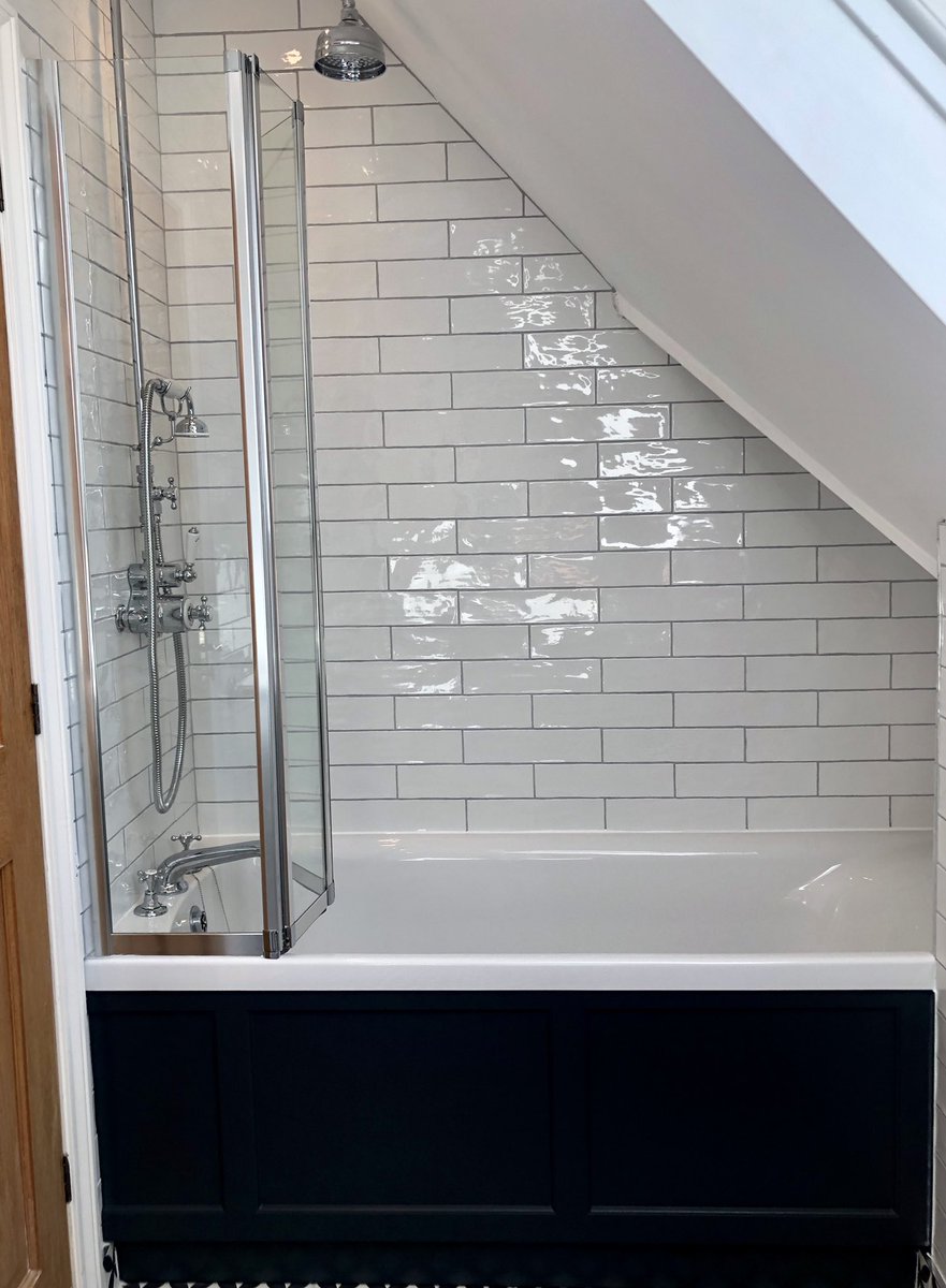 info_eph's tweet image. A traditional style en suite installed in Little Downham 🛁